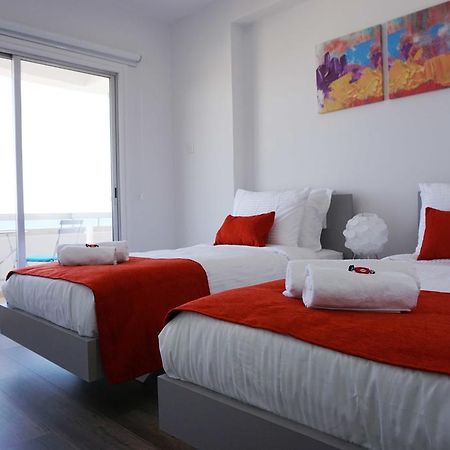 Lazuli Sea View Beachfront Ap 43 Larnaca Exterior photo